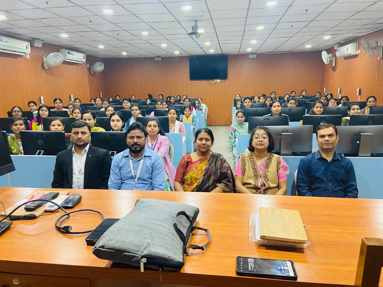 conducted a workshop on AI, ML and MERN for MCA students in Patna womens college, Bihar.