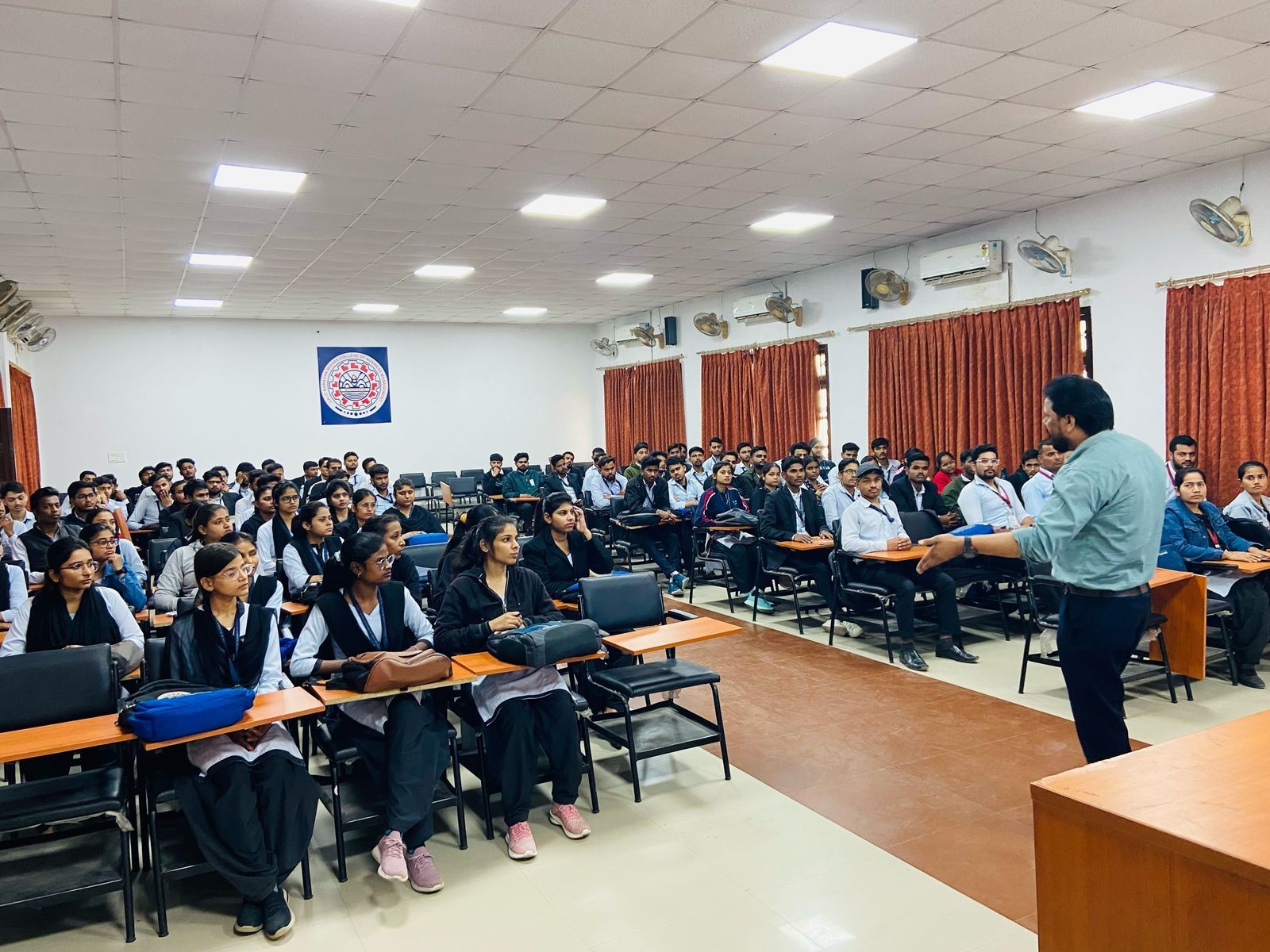 Conducted 3-Months Industrial Training at LN Mishra college of business management muzaffarpurhra